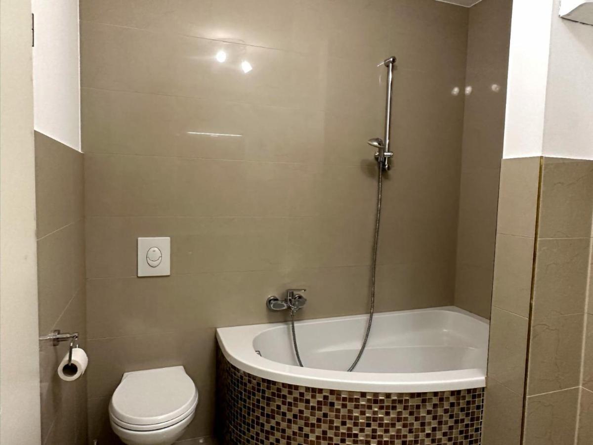 Willy Studio Apartment Frankfurt Frankfurt am Main Luaran gambar